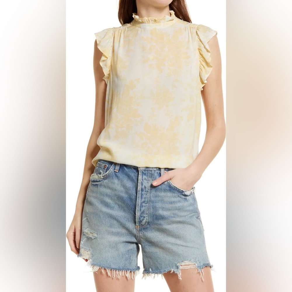 TREASURE & BOND Ruffle Detail Sleeveless Top ❤️IN STORES❤️